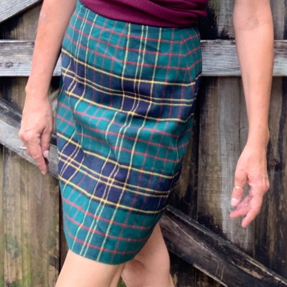 Vintage Chaus Sport Plaid Knee HIGH Skirt Size 10